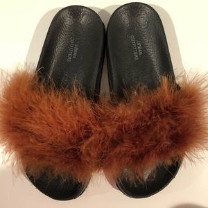 URBAN OUTFITTER SLIDES (NEVER WORN)